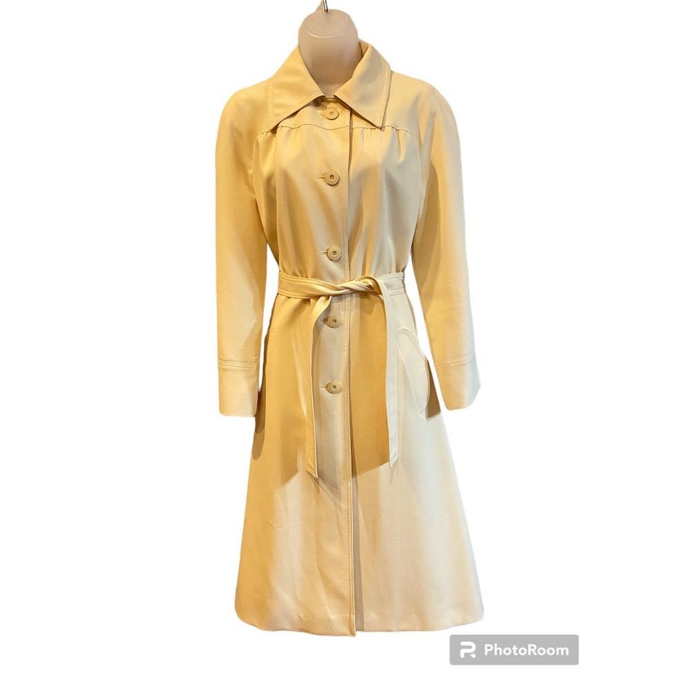 Ladies Vintage 1970's Weather Charmer Pale Yellow Trench Coat